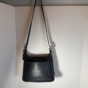 Coach Vintage 9966 Legacy Zip Shoulder Bag Black Glovetanned Cowhide Leather